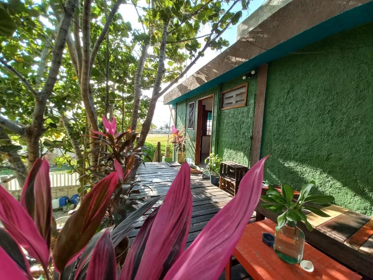 Hostel Utopia Isla Holbox Exterior photo