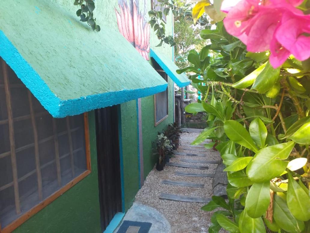 Hostel Utopia Isla Holbox Exterior photo